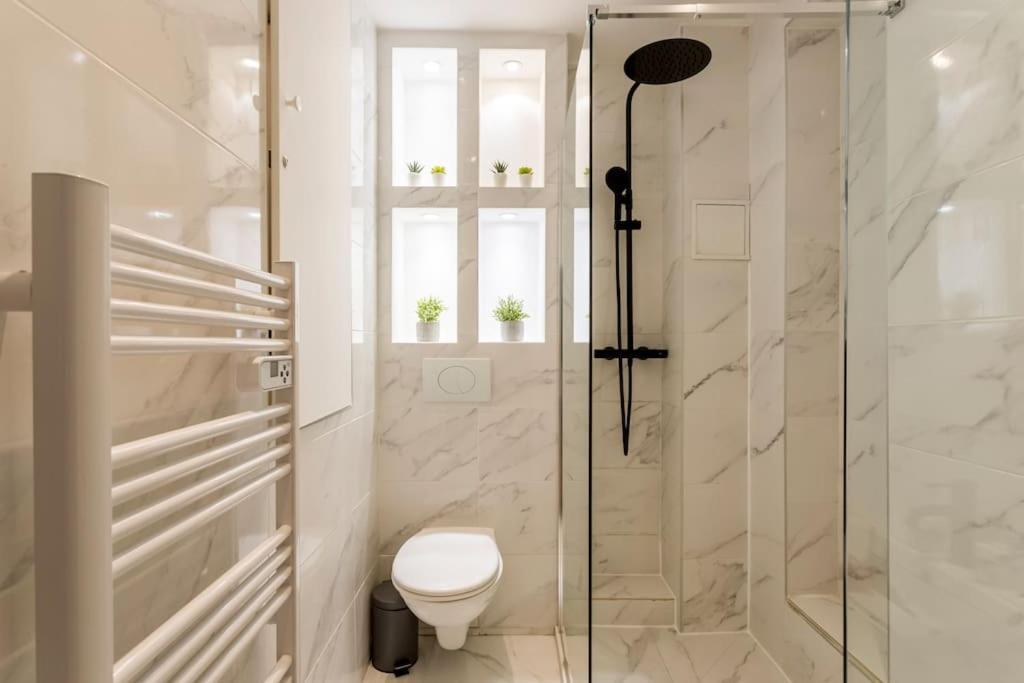 Suite Paris, Tour Eiffel, Champs Elysees Εξωτερικό φωτογραφία